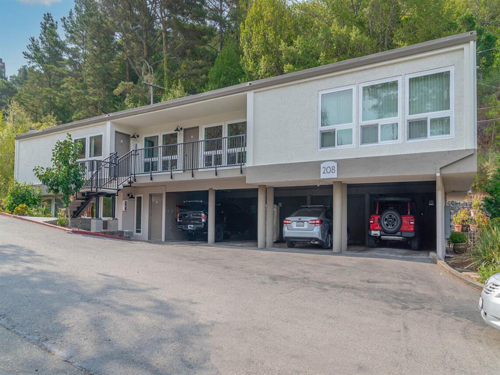 Trailhead Apartments At Tam Junction photo 5